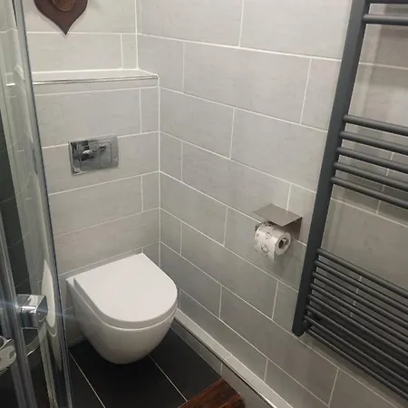 Altstadt, Hirsch Apartment *